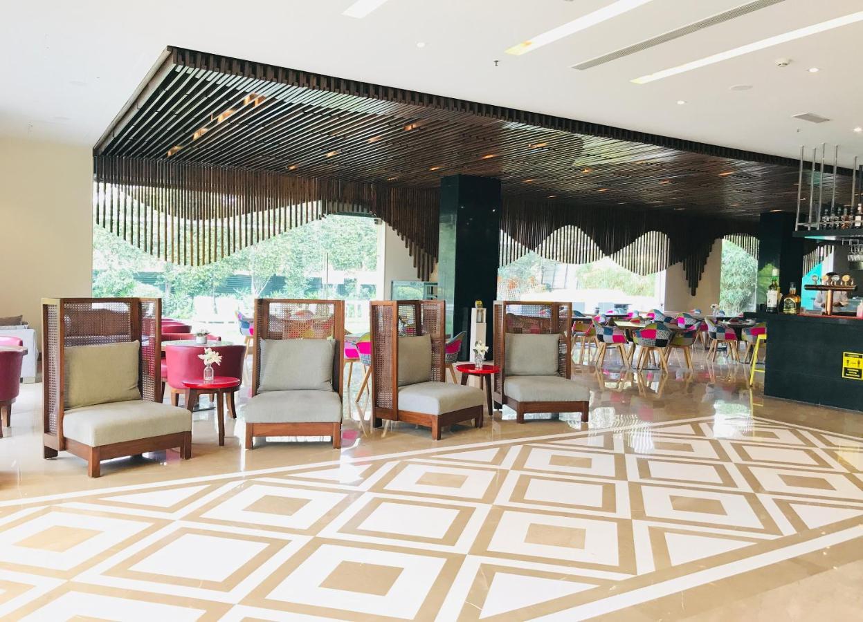 Golden Tulip City Centre Gurgaon Ngoại thất bức ảnh