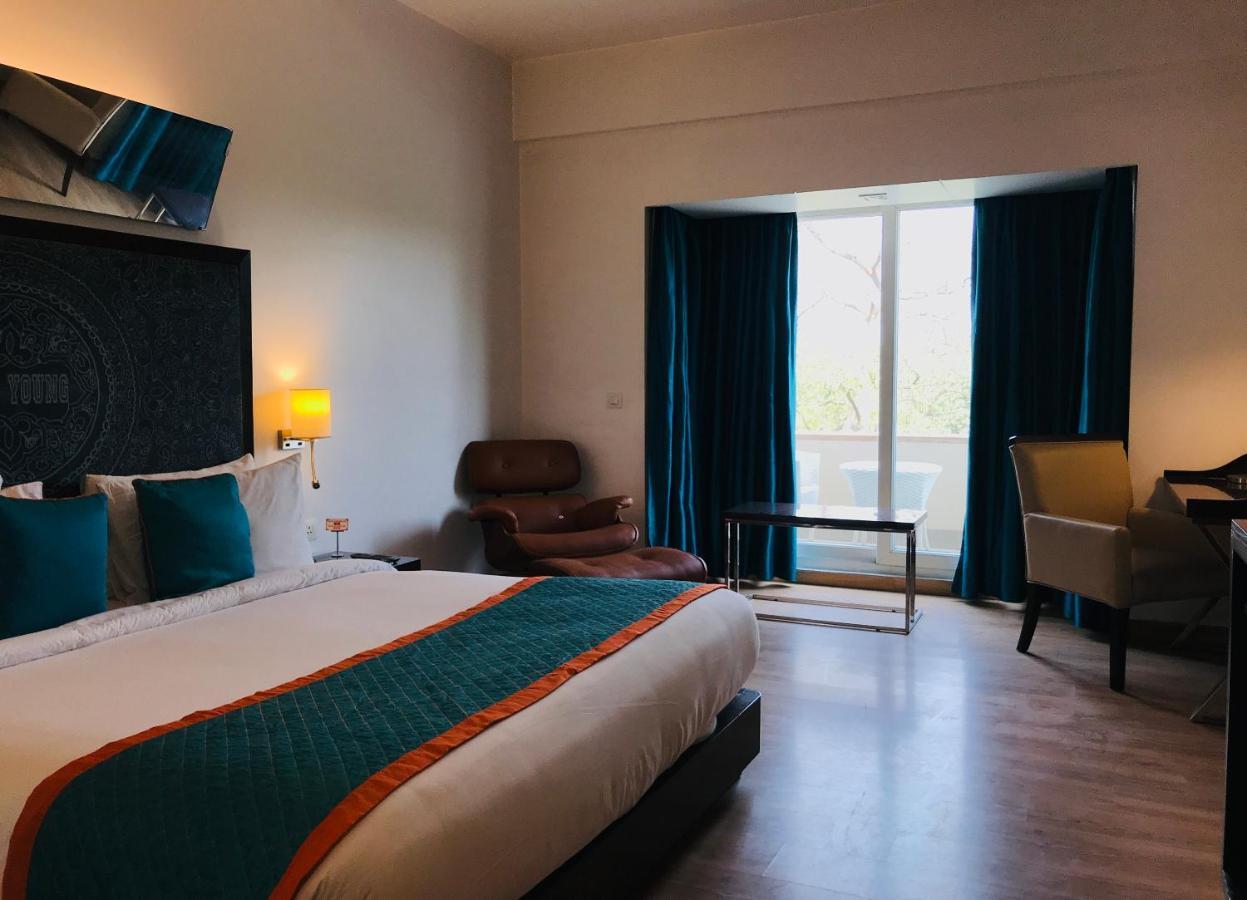 Golden Tulip City Centre Gurgaon Ngoại thất bức ảnh