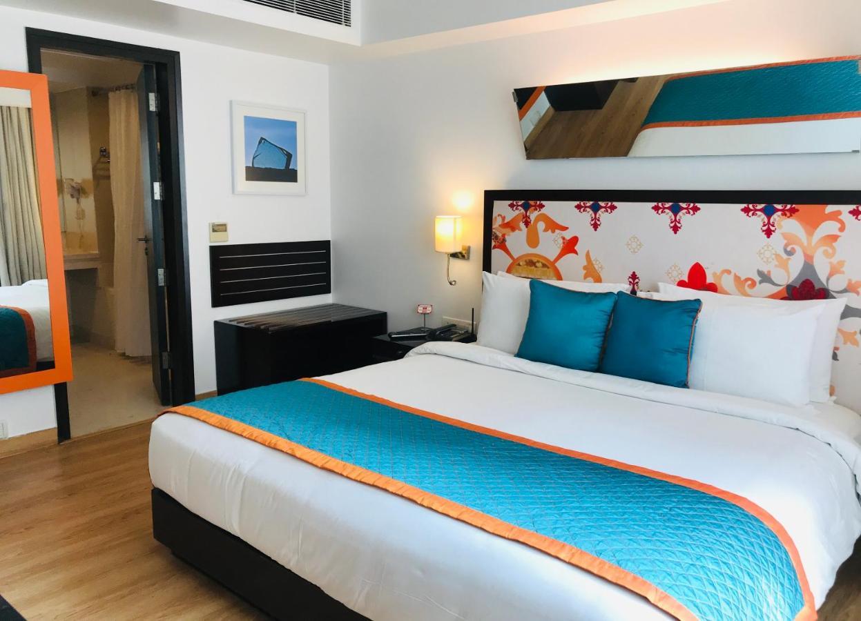 Golden Tulip City Centre Gurgaon Ngoại thất bức ảnh