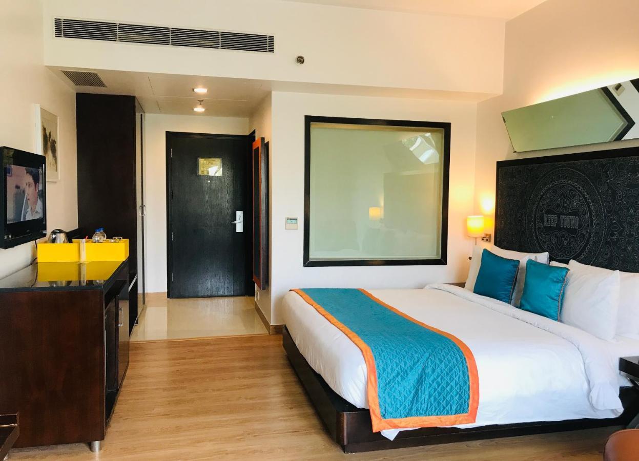 Golden Tulip City Centre Gurgaon Ngoại thất bức ảnh