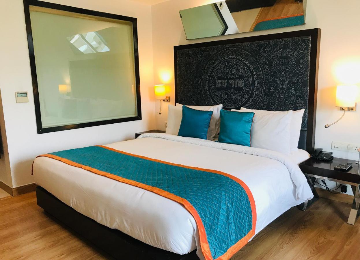 Golden Tulip City Centre Gurgaon Ngoại thất bức ảnh