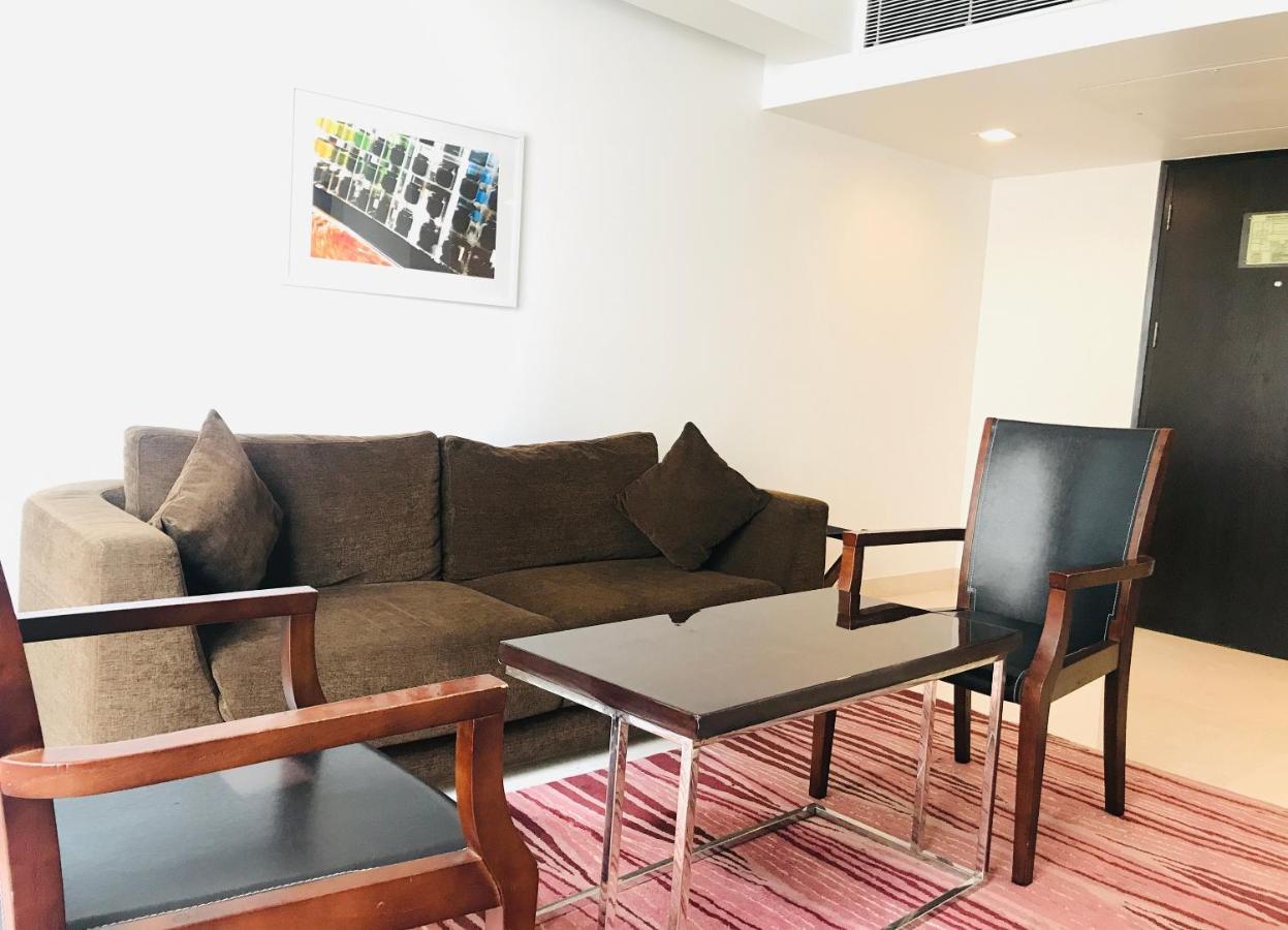 Golden Tulip City Centre Gurgaon Ngoại thất bức ảnh