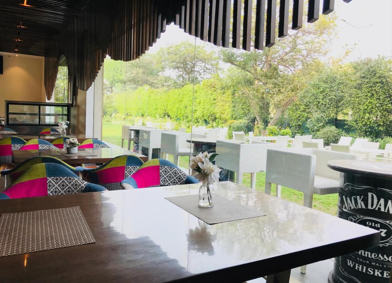 Golden Tulip City Centre Gurgaon Ngoại thất bức ảnh